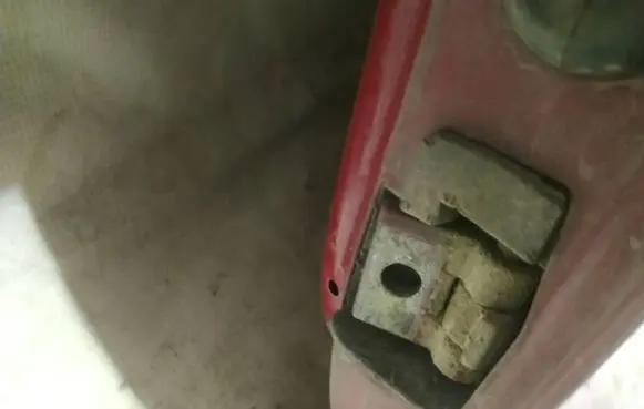 Audi A2 Front door upper hinge