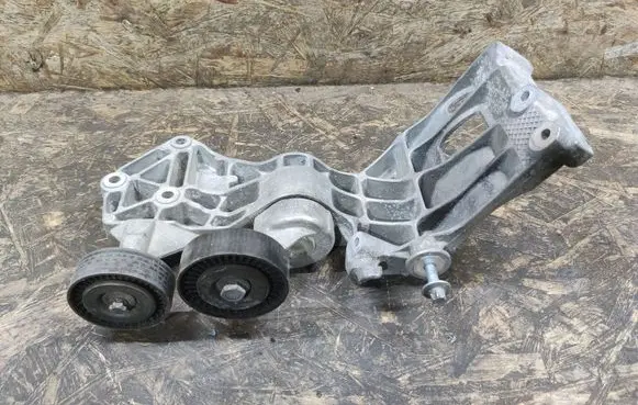 Mercedes-Benz A W169 Generator/alternator belt tensioner A2662000670