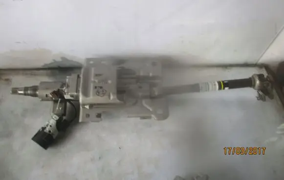 Steering wheel axle set