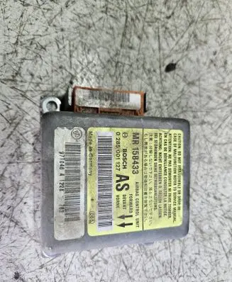 Mitsubishi Carisma Airbag control unit/module MR158433 0285001127