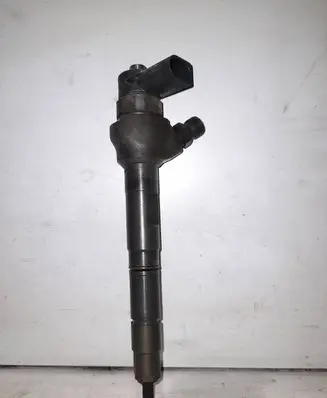 Volkswagen Caddy Fuel injector 0445110647