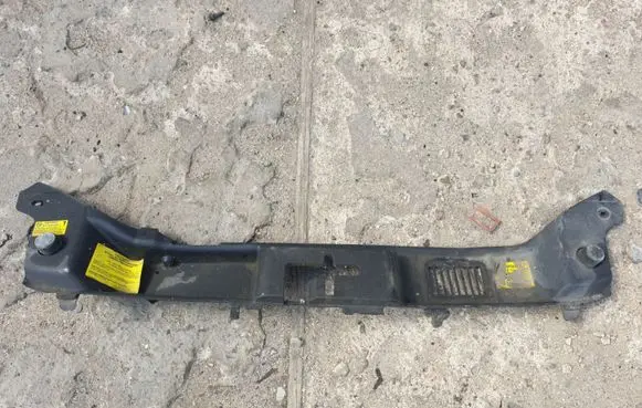 Volvo V50 Radiator trim 30716338 30716339