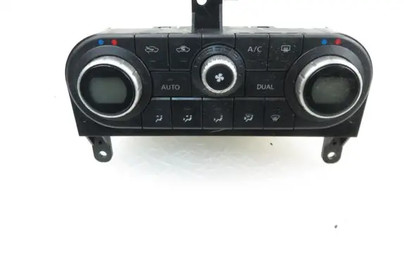 Nissan Qashqai Interior fan control switch 27500JD45A