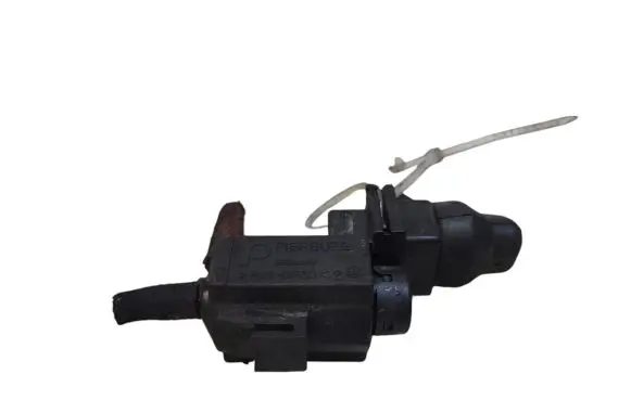 BMW 1 F20 F21 Turbo solenoid valve 7810831