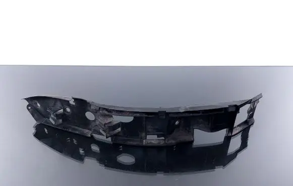 Front bumper mounting bracket