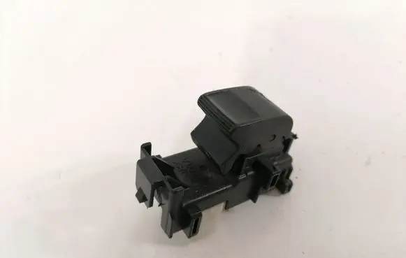 Toyota RAV 4 (XA30) Electric window control switch