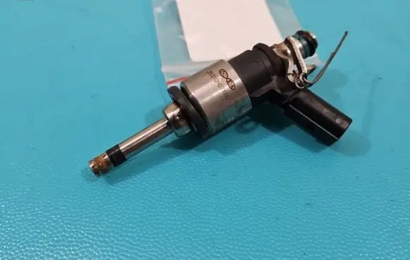 Hyundai i30 Fuel injector 35310-07100 IMPRK1369887