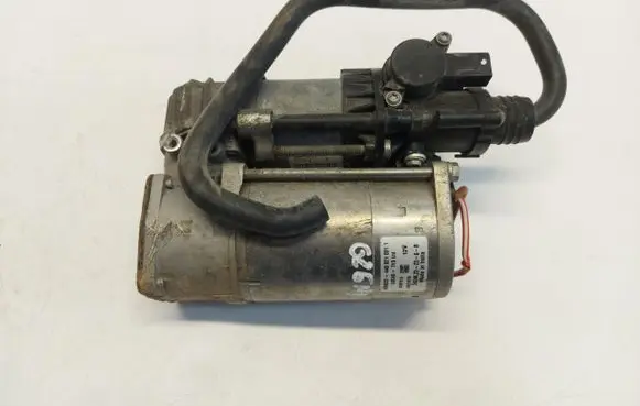 BMW 4 G22 G23 G24 G26 Pneumatic air compressor holding bracket 6894450