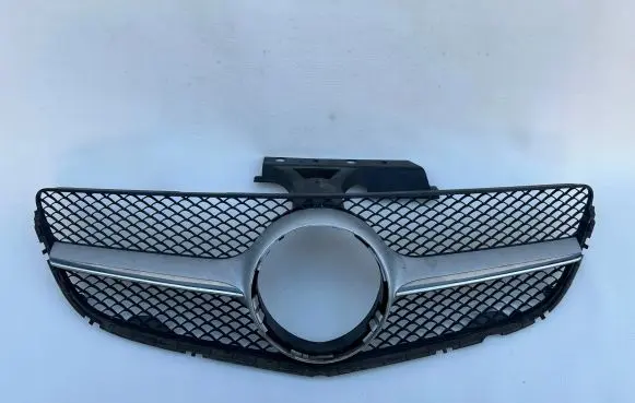 Mercedes-Benz E C207 W207 Front grill