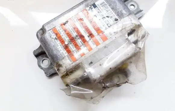 Suzuki Grand Vitara I Airbag control unit/module 3891050j10 152300-6270
