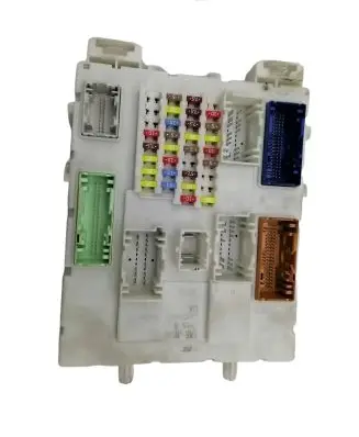 Ford C-MAX II Fuse module F1FT14A073DE FD52862150303 050215