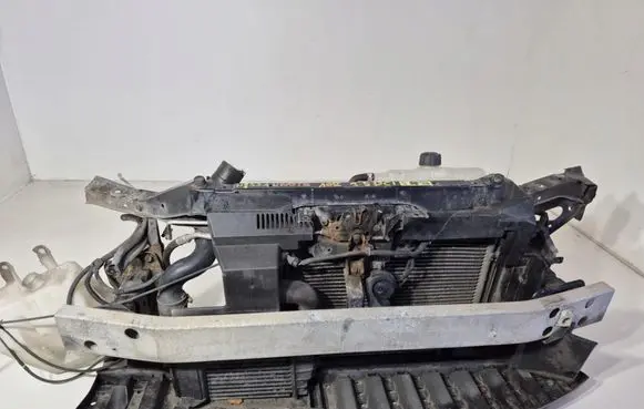 Nissan Note (E11) Radiator support slam panel