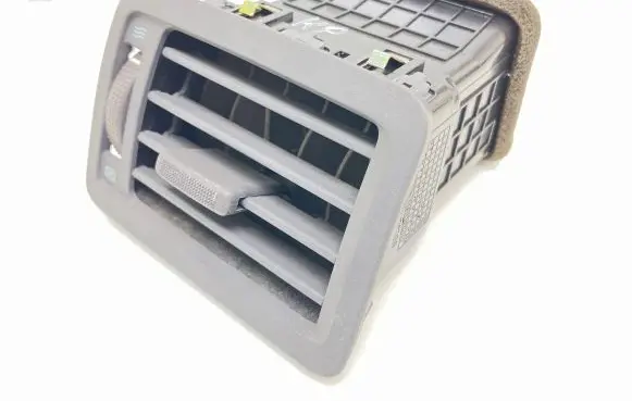 Hyundai Tucson JM Dash center air vent grill 974802E000