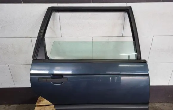 Volkswagen PASSAT B3 Rear door