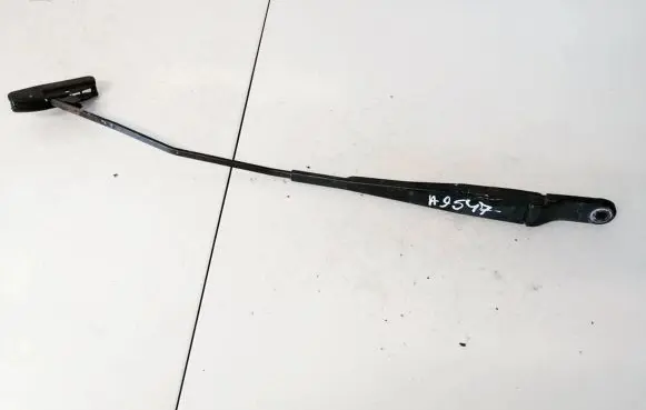 Front wiper blade arm