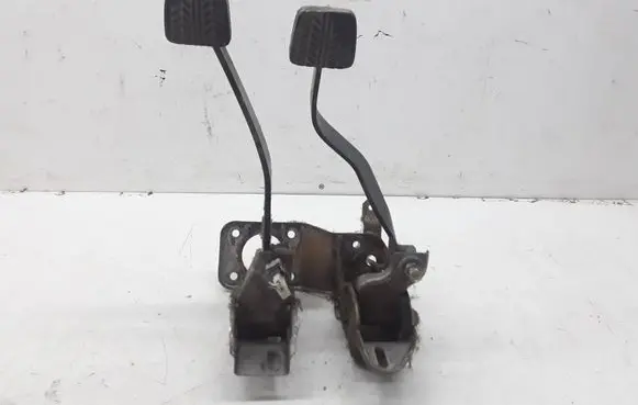 Ford Ranger Pedal assembly 