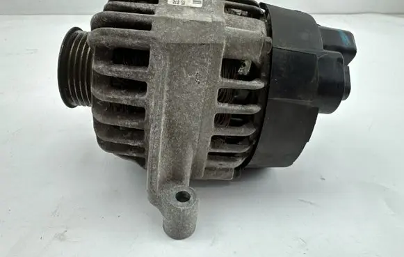 Fiat 500 Generator/alternator 51880171