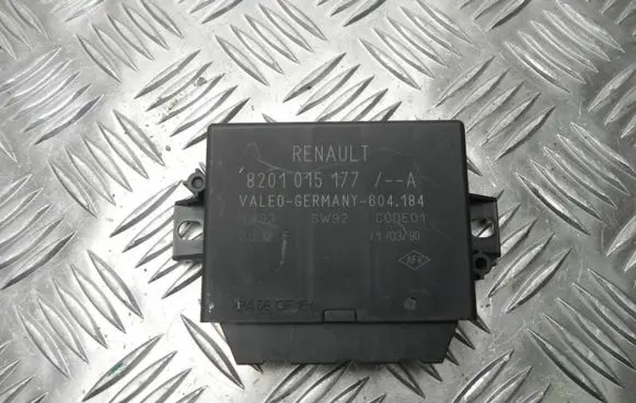 Nissan NV400 Parking PDC control unit/module 8201015177 G2214