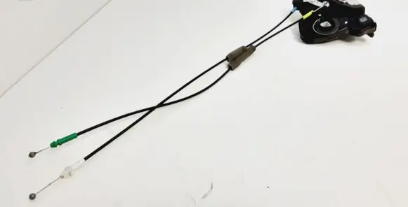 Toyota RAV 4 (XA40) Front door lock A084219
