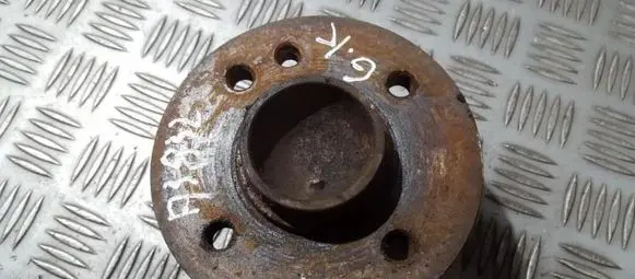 Mini One - Cooper R50 - 53 Rear wheel hub