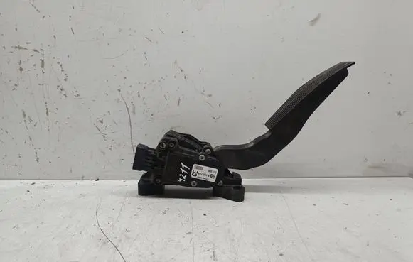 Opel Vectra C Accelerator throttle pedal 9186724 6PV00832200