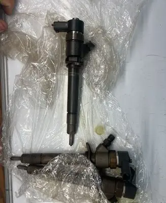 Fuel injector