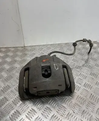 BMW 5 E60 E61 Front brake caliper 3348