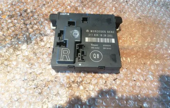 Mercedes-Benz E W211 Door control unit/module 2118201626