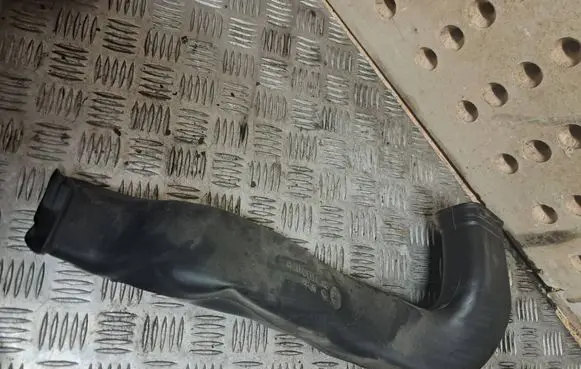 Cabin air duct channel