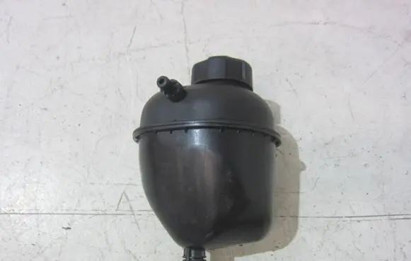 BMW X3 G01 Coolant expansion tank/reservoir 8610661