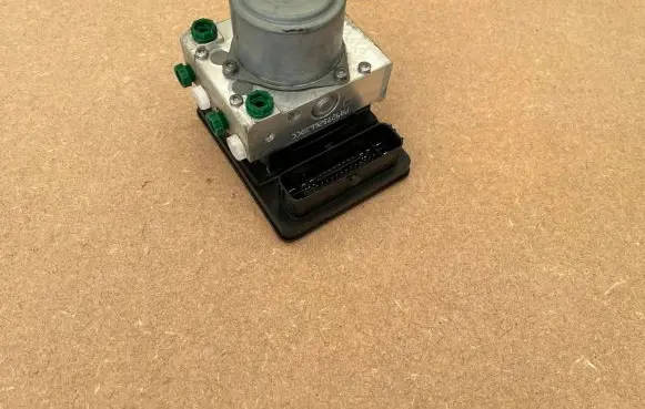 Mercedes-Benz C W205 ABS Pump A2059001546