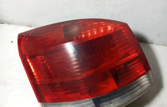 Opel Signum Rear/tail lights 13159861 12092003 377001