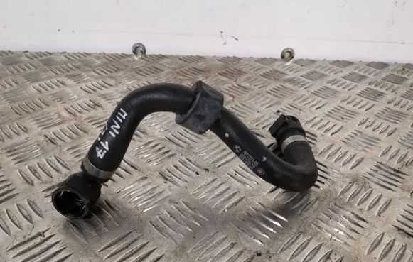 Mini Cooper Countryman F60 Engine coolant pipe/hose 7617374 200735