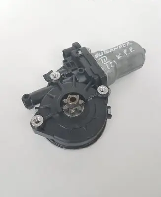 Mitsubishi Outlander Front door window regulator motor 5713A385