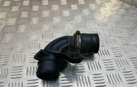 Mercedes-Benz ML W163 Intercooler hose/pipe A1635011124