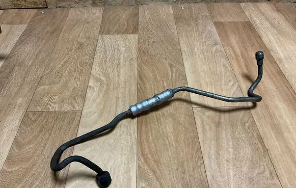Opel Zafira A Fuel line pipe 