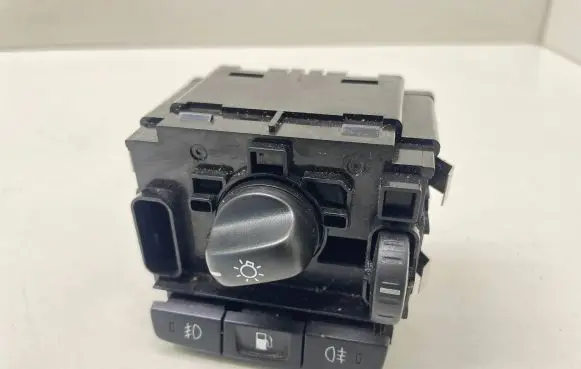 Volvo V50 Light switch 30772412 08W18T 19206