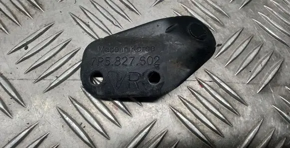 Porsche Cayenne (92A) Tailgate/trunk/boot hinge 7P5827602