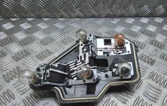 Opel Astra H Tail light bulb cover holder 16139200 161392