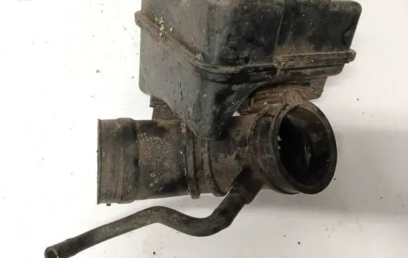 Mazda 626 Air intake hose/pipe FS56