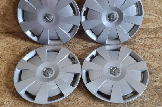 Audi A3 S3 8V R16 wheel hub/cap/trim 8V0601147D
