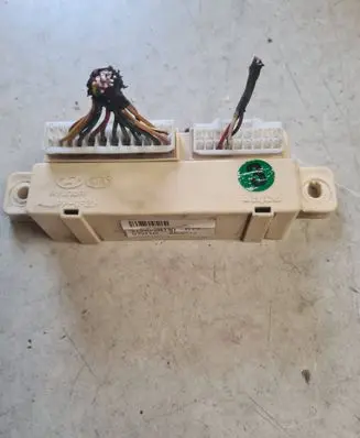 Hyundai i30 Door central lock control unit/module 919402H130 AK4717 07311D