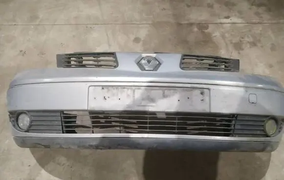Renault Espace - Grand espace IV Front bumper pilkas