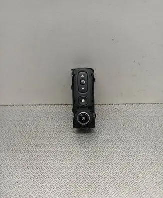 Renault Zoe Head unit multimedia control 253B08825R L4141105H B1067640