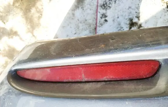 Rear tail light reflector