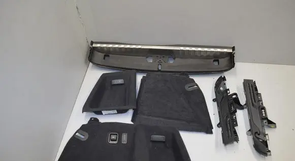 Other trunk/boot trim element