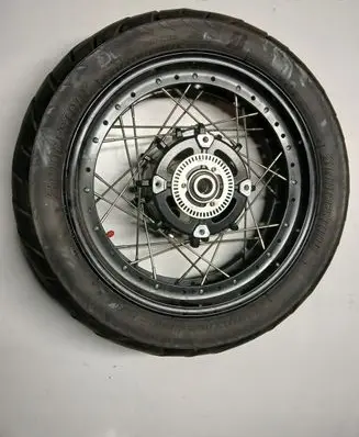 Suzuki Grand Vitara II R14 spare wheel