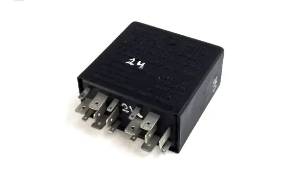 Audi A6 S6 C5 4B Light relay 4b0919471