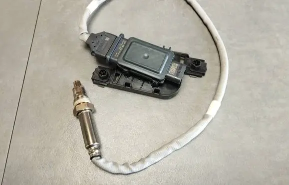 Volkswagen Tiguan Lambda probe sensor 05L907807CN