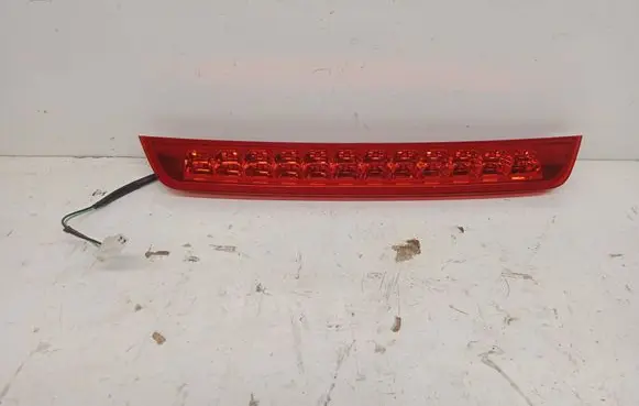 Hyundai Tucson TL Third/center stoplight 92700-D7